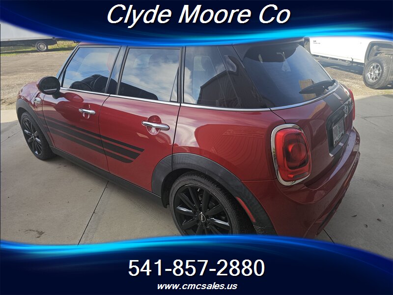 2016 MINI Hardtop 4 Door Cooper S - Photo 3 - Central Point, OR 97502