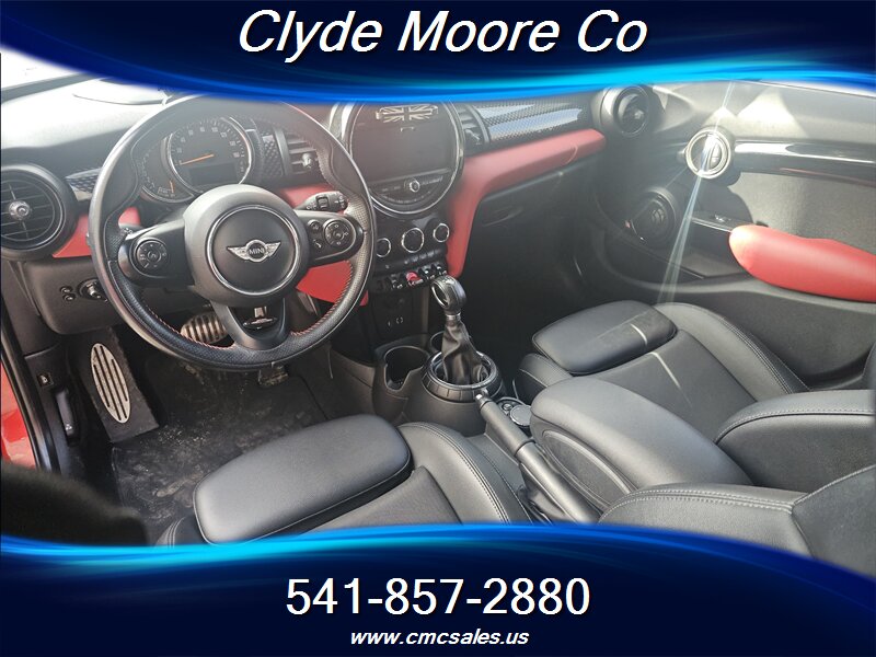2016 MINI Hardtop 4 Door Cooper S - Photo 7 - Central Point, OR 97502