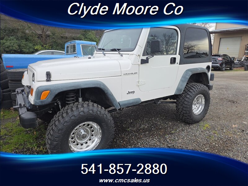 1998 Jeep Wrangler SE 2dr SE   - Photo 1 - Central Point, OR 97502
