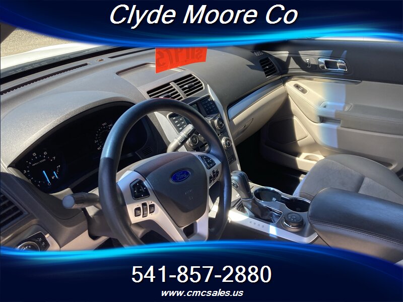2015 Ford Explorer - Photo 5 - Central Point, OR 97502