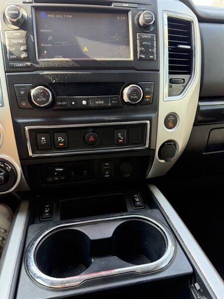 2018 Nissan Titan SV - Photo 10 - Central Point, OR 97502