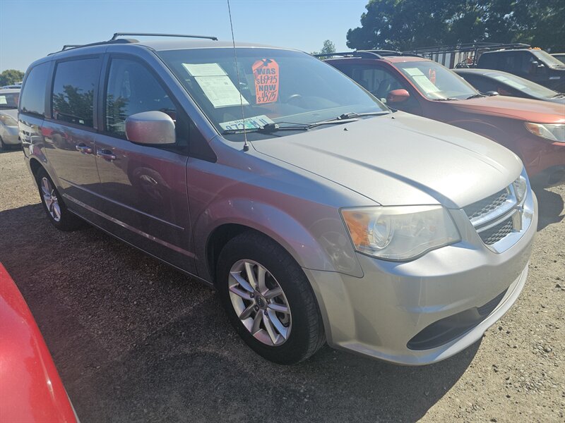 2013 Dodge Grand Caravan SXT - Photo 1 - Central Point, OR 97502