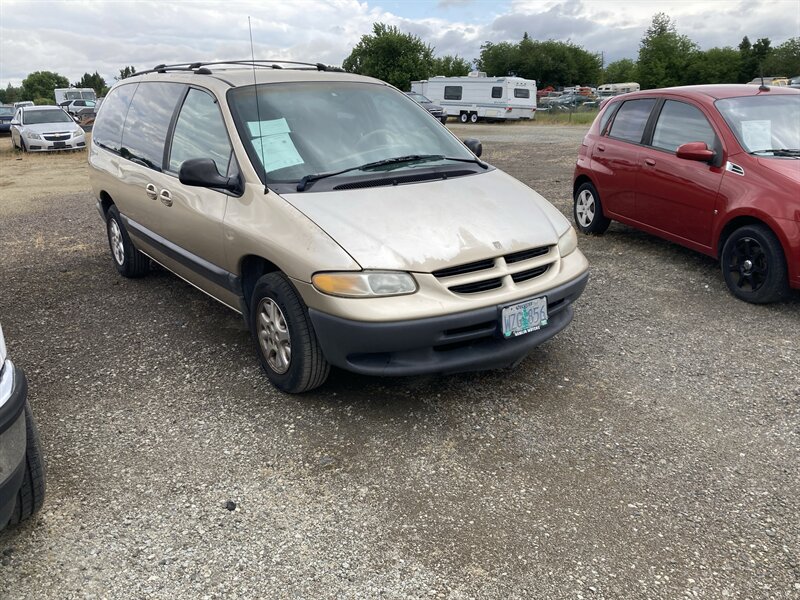 1999 Dodge Grand Caravan SE  