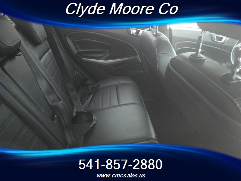 2021 Ford EcoSport Titanium - Photo 4 - Central Point, OR 97502