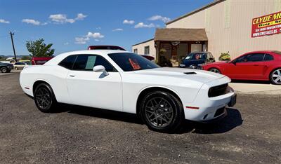 2020 Dodge Challenger SXT Coupe