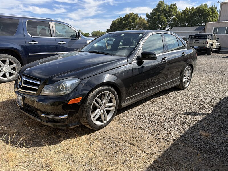 2014 Mercedes-Benz C 300 Luxury 4MATIC   - Photo 1 - Central Point, OR 97502