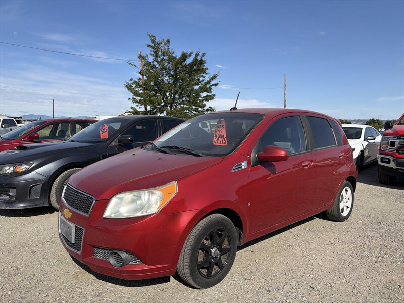 2009 Chevrolet Aveo5 LT - Photo 2 - Central Point, OR 97502
