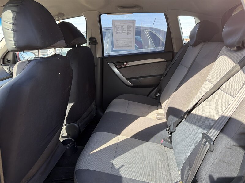 2009 Chevrolet Aveo5 LT - Photo 8 - Central Point, OR 97502