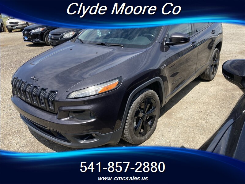 2018 Jeep Cherokee Latitude   - Photo 1 - Central Point, OR 97502