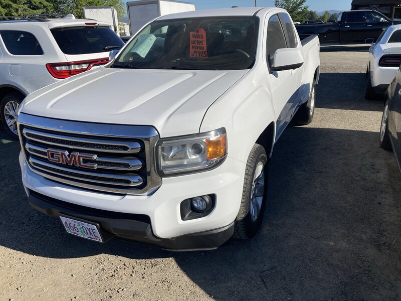 Summit White 2016 GMC Canyon Pickup Truck Four-Wheel Drive Automatic