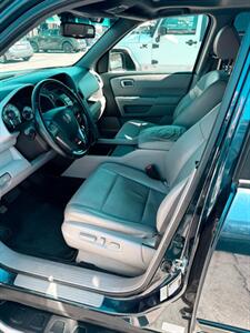 2010 Honda Pilot EX-L   - Photo 7 - Burbank, CA 91502
