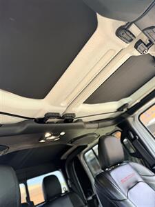 2021 Jeep Gladiator Rubicon   - Photo 12 - Burbank, CA 91502