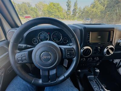 2015 Jeep Wrangler Unlimited Sahara   - Photo 9 - Burbank, CA 91502