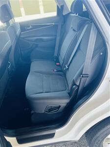 2017 Kia Sorento LX   - Photo 6 - Burbank, CA 91502
