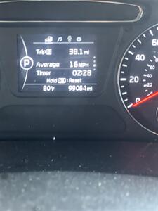 2017 Kia Sorento LX   - Photo 8 - Burbank, CA 91502