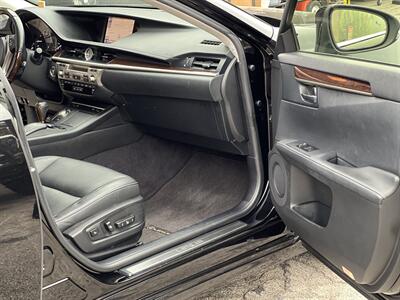 2013 Lexus ES 350   - Photo 10 - Burbank, CA 91502