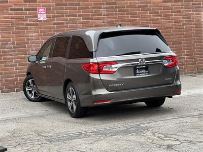 2018 Honda Odyssey Touring   - Photo 3 - Burbank, CA 91502