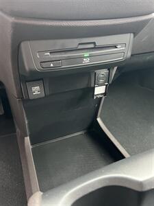 2018 Honda Odyssey Touring   - Photo 16 - Burbank, CA 91502