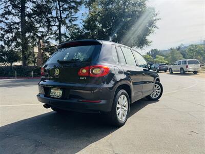 2010 Volkswagen Tiguan SE   - Photo 4 - Burbank, CA 91502