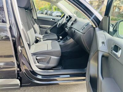 2010 Volkswagen Tiguan SE   - Photo 5 - Burbank, CA 91502