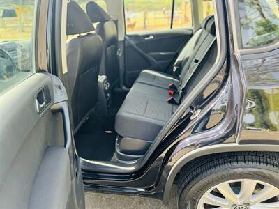 2010 Volkswagen Tiguan SE   - Photo 4 - Burbank, CA 91502