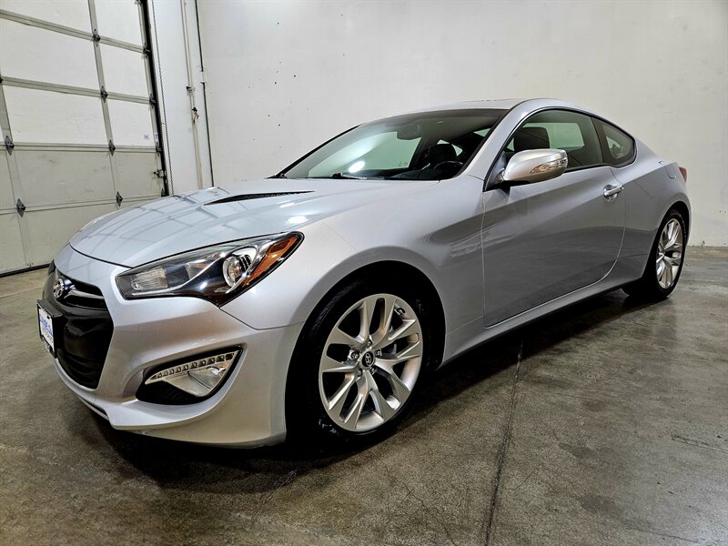 2013 Hyundai Genesis Coupe 3.8 R-Spec Coupe - Photo 9 - Hillsboro, OR 97124