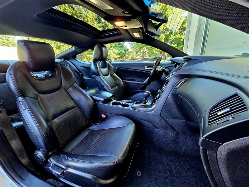 2013 Hyundai Genesis Coupe 3.8 R-Spec Coupe - Photo 20 - Hillsboro, OR 97124