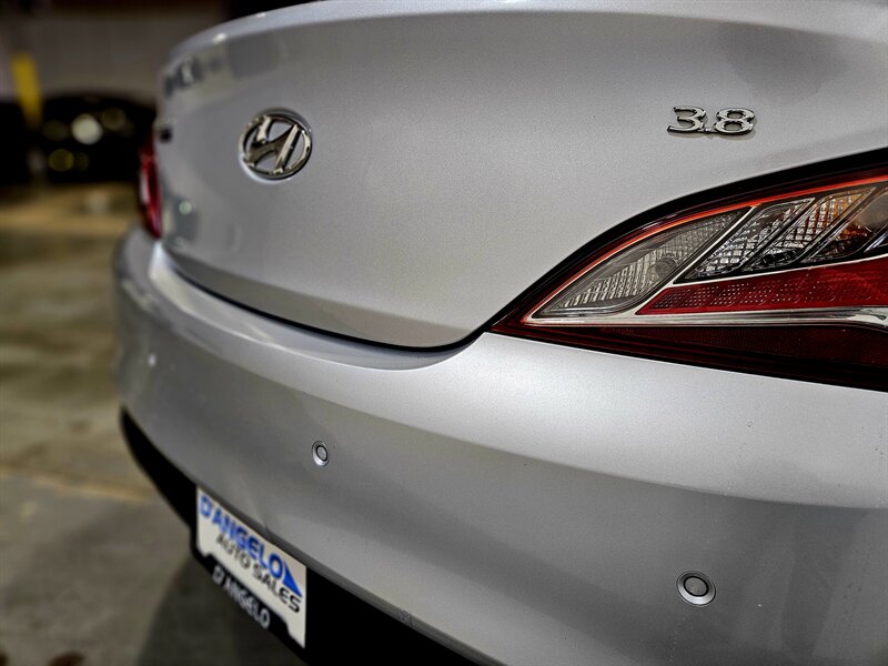 2013 Hyundai Genesis Coupe 3.8 R-Spec Coupe - Photo 14 - Hillsboro, OR 97124