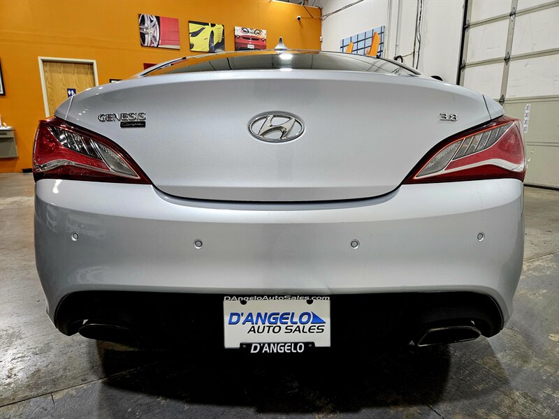 2013 Hyundai Genesis Coupe 3.8 R-Spec Coupe - Photo 6 - Hillsboro, OR 97124