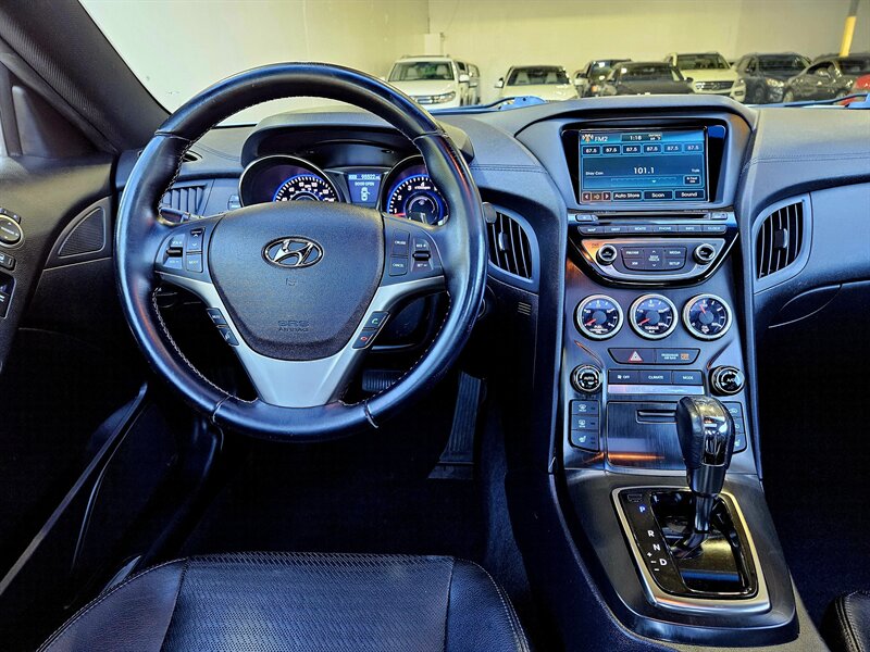 2013 Hyundai Genesis Coupe 3.8 R-Spec Coupe - Photo 22 - Hillsboro, OR 97124
