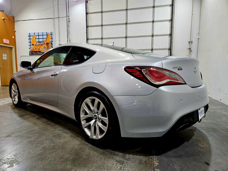 2013 Hyundai Genesis Coupe 3.8 R-Spec Coupe - Photo 7 - Hillsboro, OR 97124