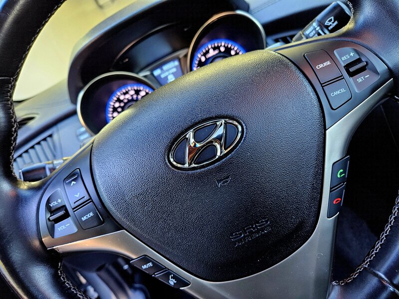 2013 Hyundai Genesis Coupe 3.8 R-Spec Coupe - Photo 27 - Hillsboro, OR 97124