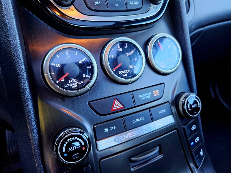 2013 Hyundai Genesis Coupe 3.8 R-Spec Coupe - Photo 32 - Hillsboro, OR 97124