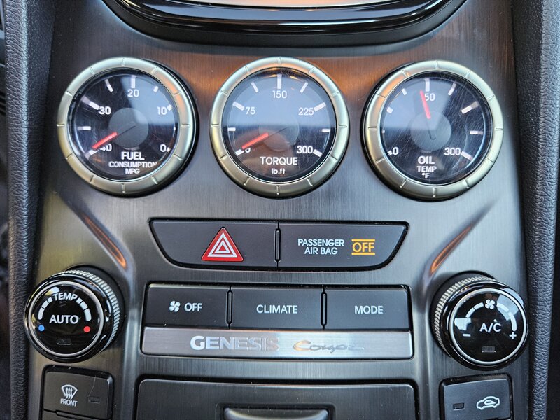 2013 Hyundai Genesis Coupe 3.8 R-Spec Coupe - Photo 33 - Hillsboro, OR 97124