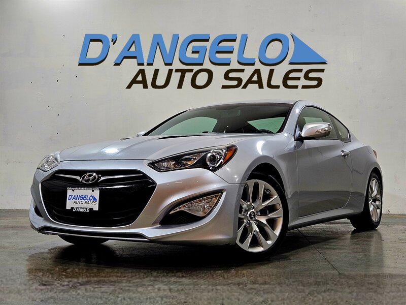 2013 Hyundai Genesis Coupe 3.8 R-Spec Coupe - Photo 1 - Hillsboro, OR 97124
