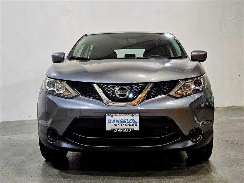 2018 Nissan Rogue Sport S   - Photo 3 - Hillsboro, OR 97124