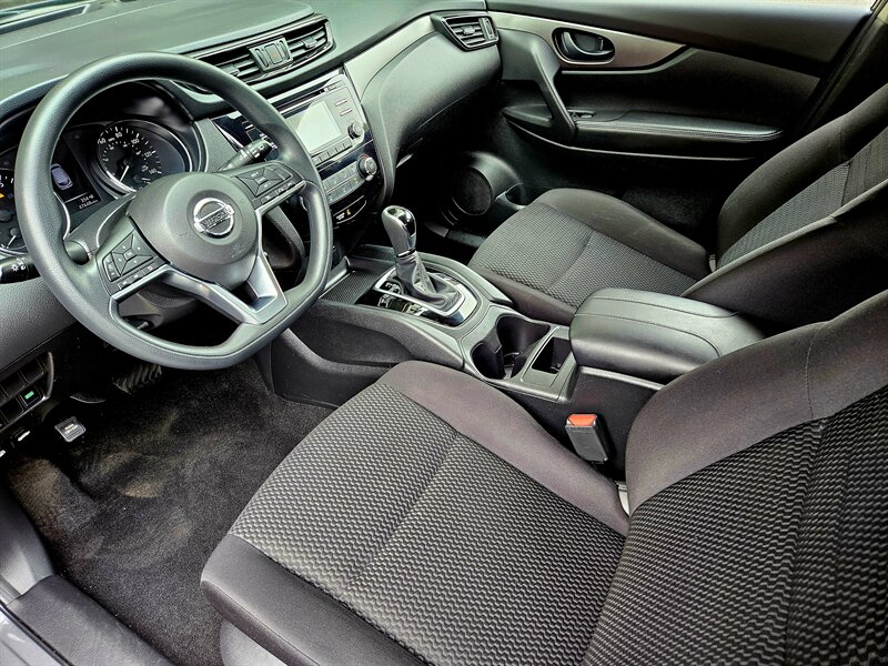2018 Nissan Rogue Sport S   - Photo 17 - Hillsboro, OR 97124