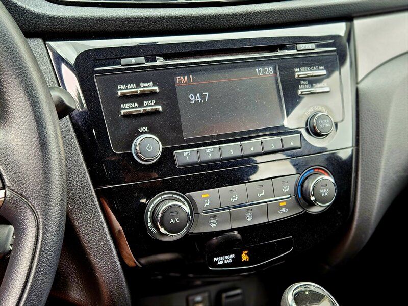 2018 Nissan Rogue Sport S   - Photo 22 - Hillsboro, OR 97124