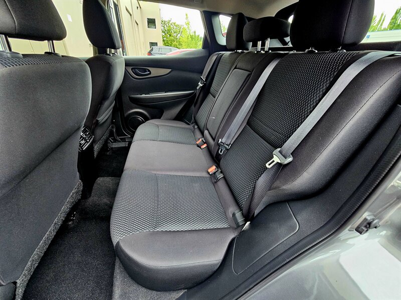 2018 Nissan Rogue Sport S   - Photo 27 - Hillsboro, OR 97124
