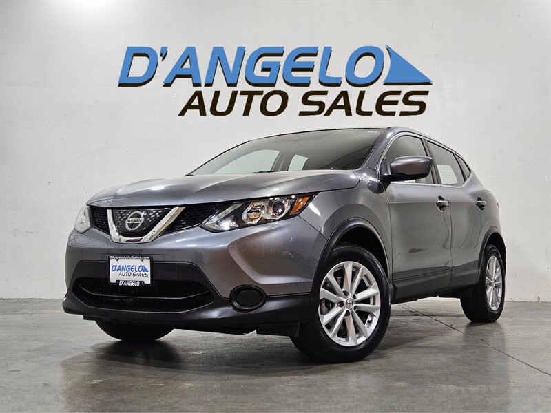 2018 Nissan Rogue Sport S  