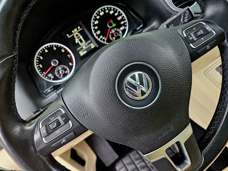 2012 Volkswagen Tiguan SEL   - Photo 20 - Hillsboro, OR 97124