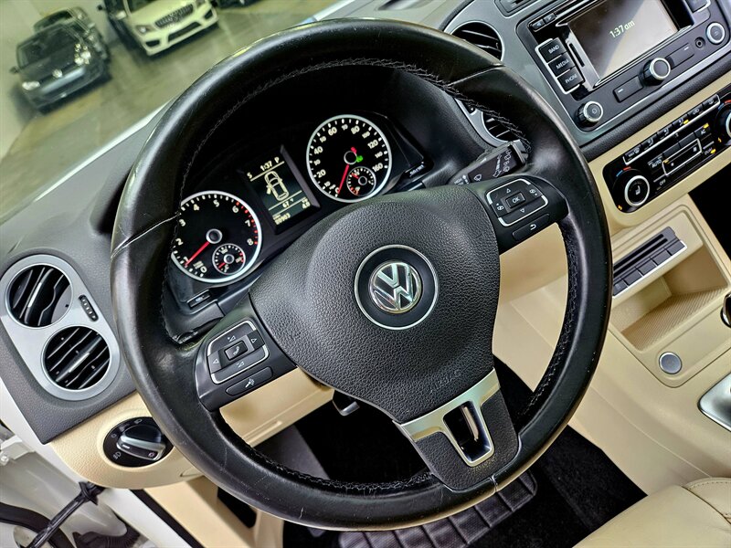 2012 Volkswagen Tiguan SEL   - Photo 19 - Hillsboro, OR 97124
