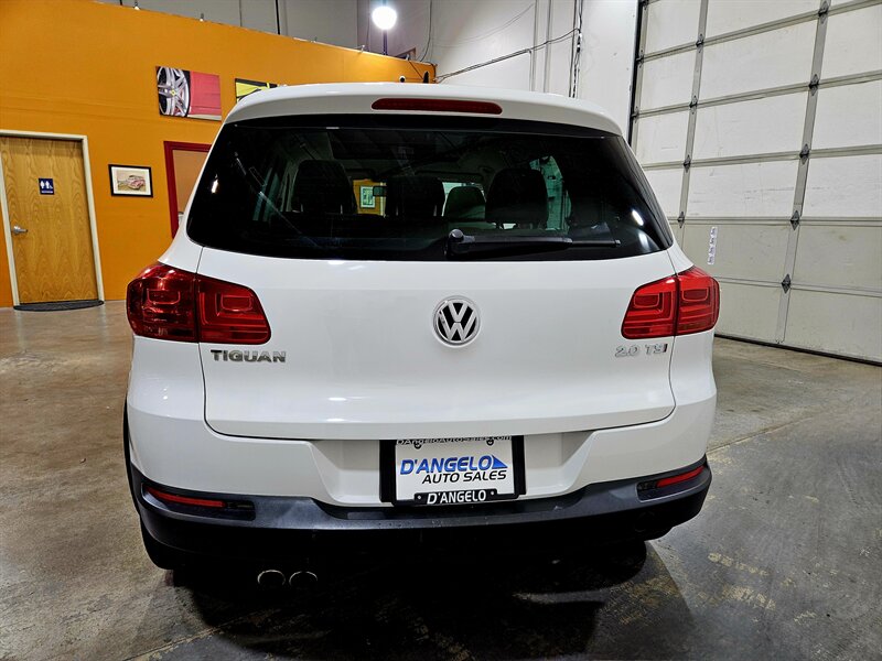 2012 Volkswagen Tiguan SEL   - Photo 6 - Hillsboro, OR 97124