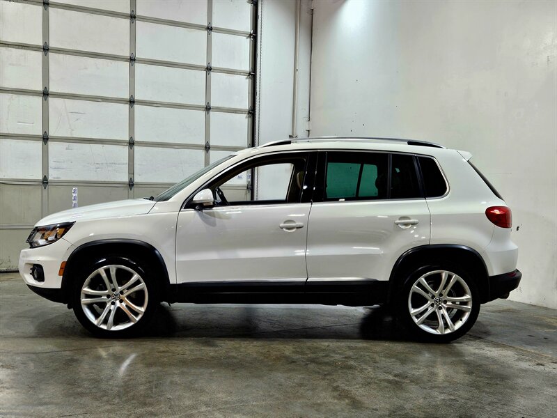2012 Volkswagen Tiguan SEL   - Photo 8 - Hillsboro, OR 97124