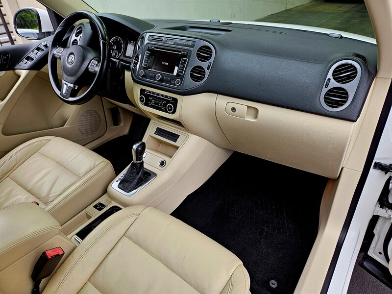2012 Volkswagen Tiguan SEL   - Photo 12 - Hillsboro, OR 97124