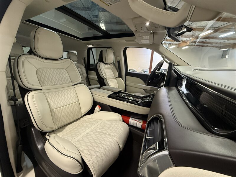 2022 Lincoln Navigator Black Label - Photo 13 - Hillsboro, OR 97124