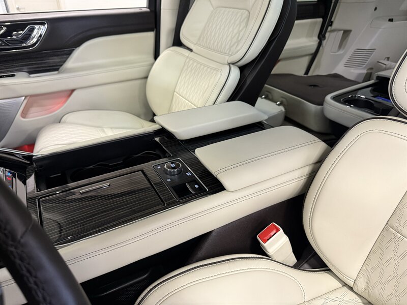2022 Lincoln Navigator Black Label - Photo 29 - Hillsboro, OR 97124