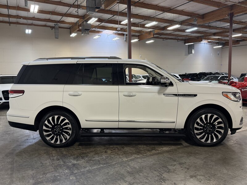 2022 Lincoln Navigator Black Label - Photo 8 - Hillsboro, OR 97124