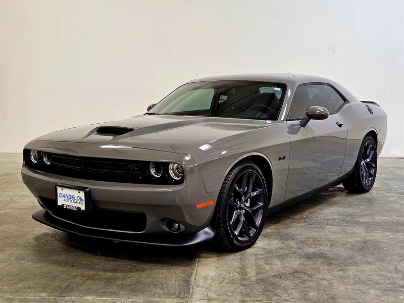 2023 Dodge Challenger R/T - Photo 4 - Hillsboro, OR 97124