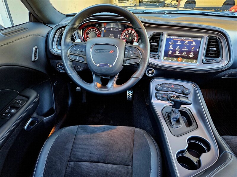 2023 Dodge Challenger R/T - Photo 32 - Hillsboro, OR 97124